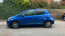 Toyota Yaris 1.33 VVT-i Icon 5dr CVT Petrol Hatchback